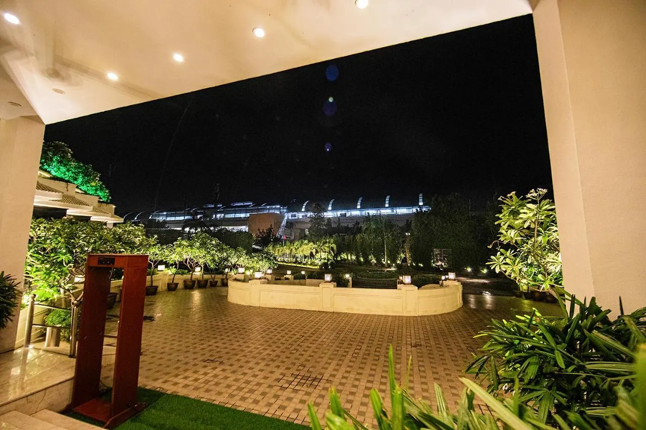 *** Hotel Fabhotel Prime Luxera Gurgaon India